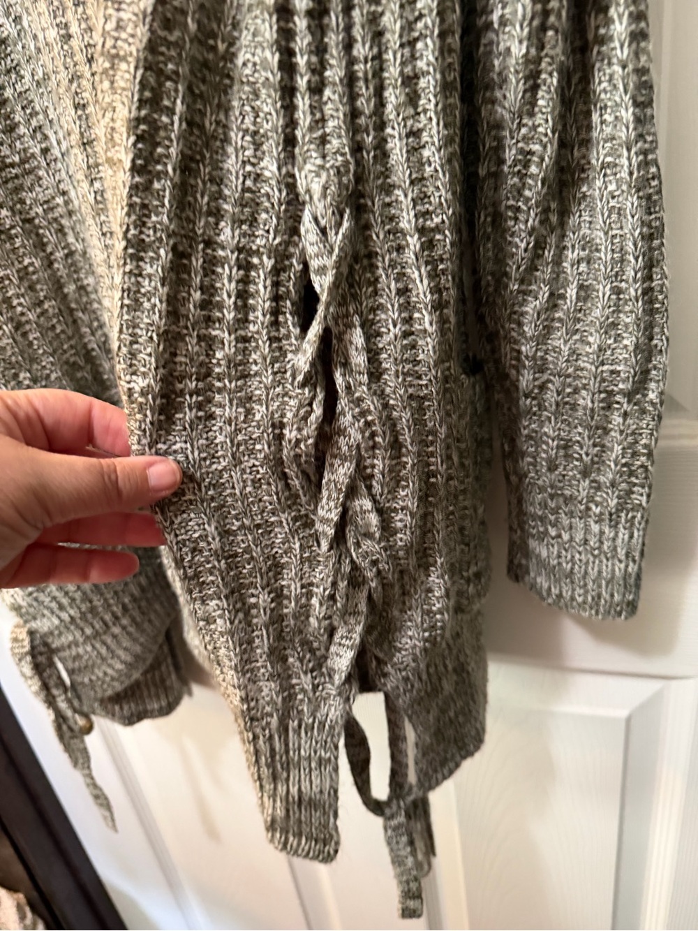 Altar’d State Gray Open Front Marled Knit Cardigan Shoelace Side Ties Sz M - Picture 6 of 8